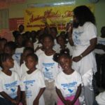 mayreau_children_singing_with_anita